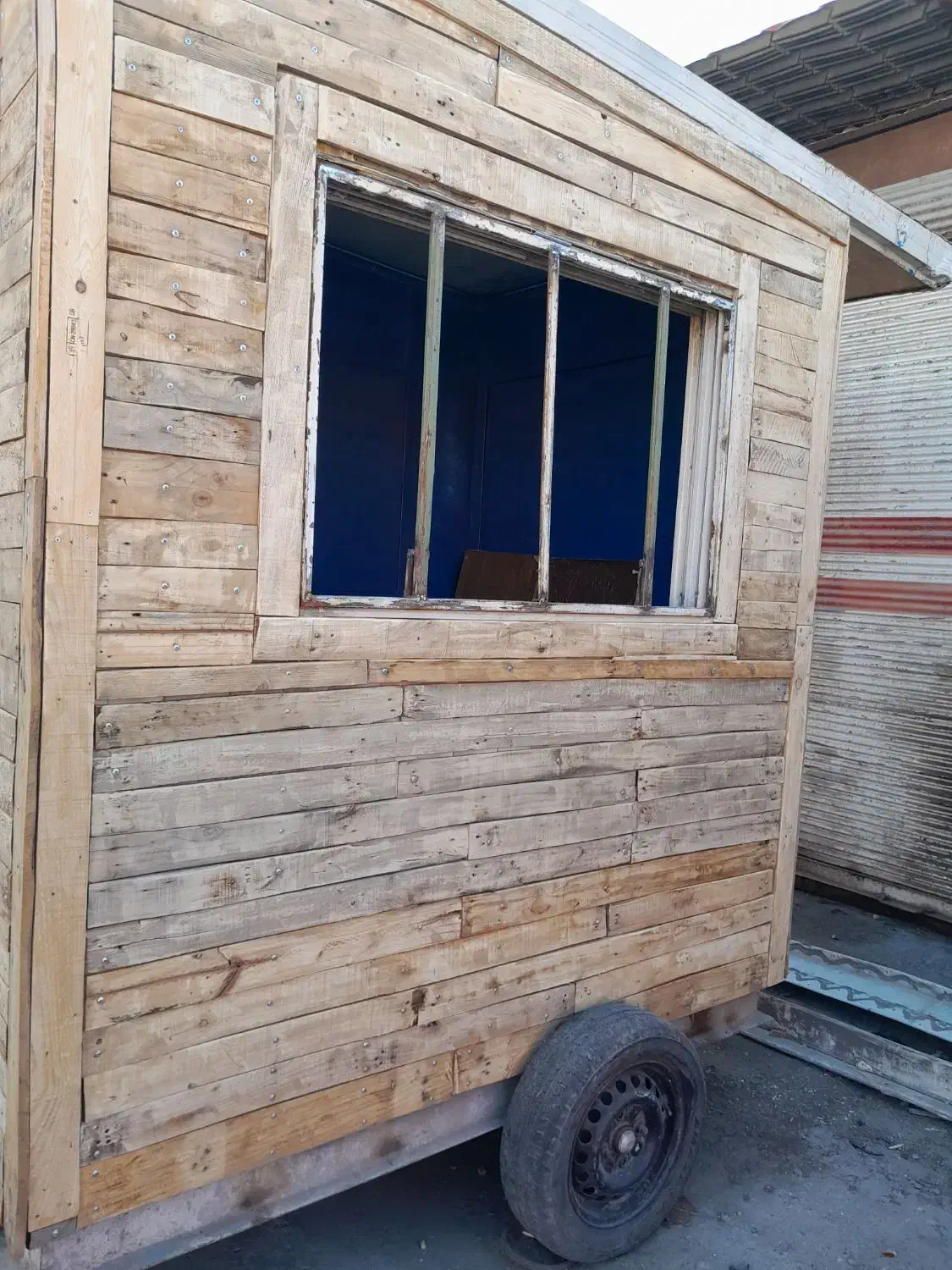 کانکس چوبی|فروشگاه و مغازه|پرند, فاز ۶|دیوار