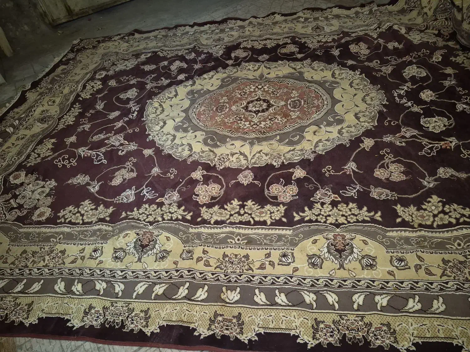 فرش ۱۲ متری کارکرده|فرش|زاهدان, |دیوار