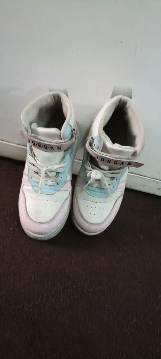 دو جفت کفش جردن سالم|کیف، کفش، کمربند|بروجرد, |دیوار