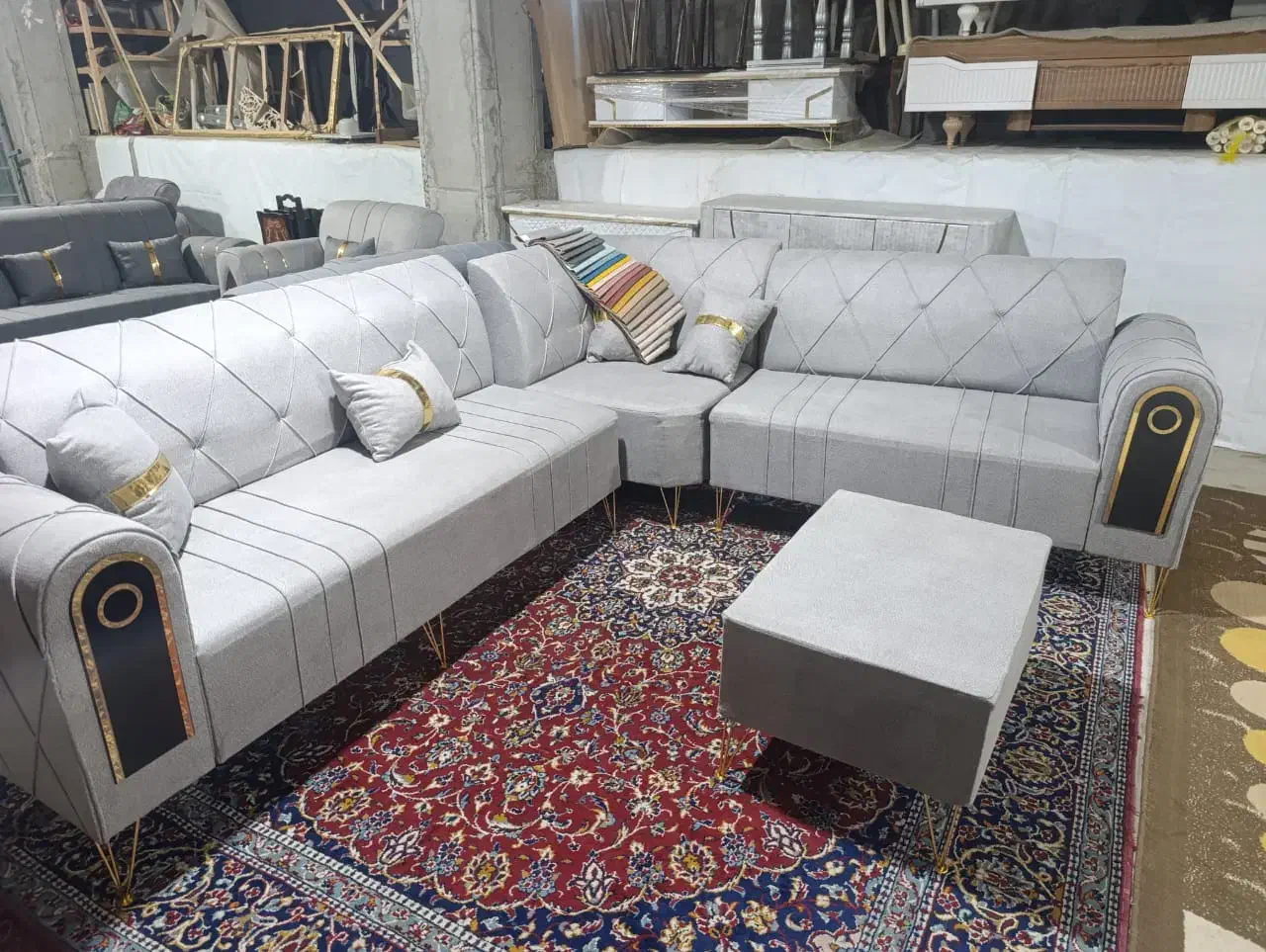 مبلمان مبل آیسان|مبلمان خانگی و میز عسلی|اسلامشهر, زرافشان|دیوار