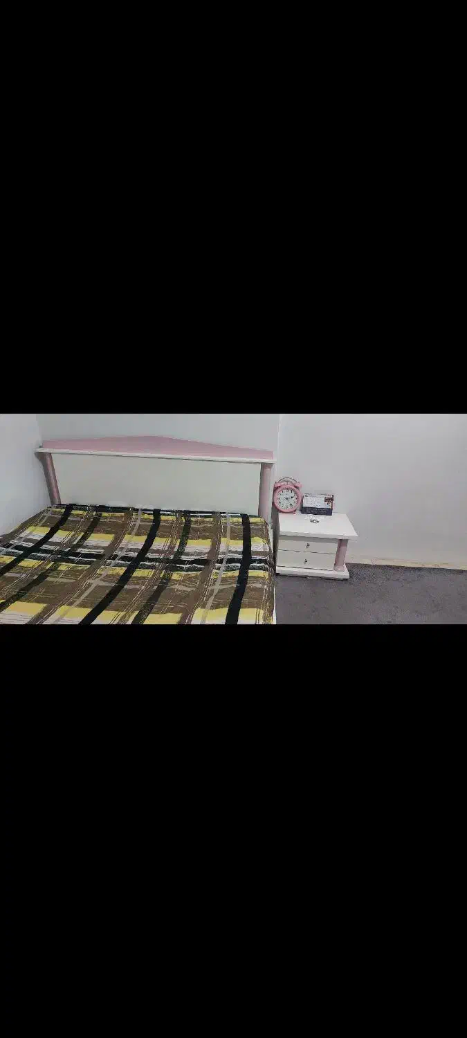 تخت|تخت و سرویس خواب|باغستان, |دیوار