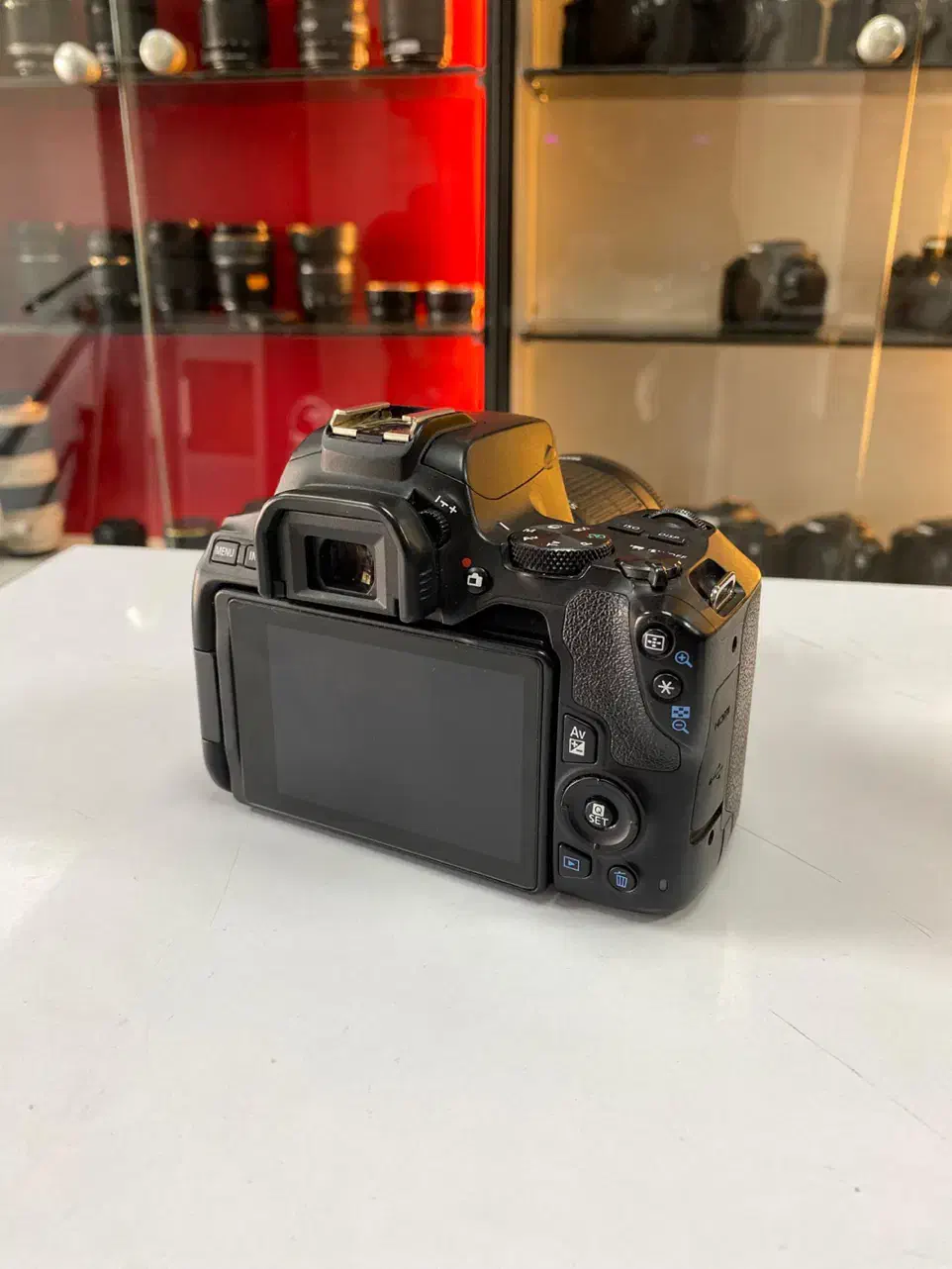 دوربین دانشجویی با تمام لوازم Canon 250D+18-55|دوربین عکاسی و فیلم‌برداری|خمینی‌شهر, |دیوار