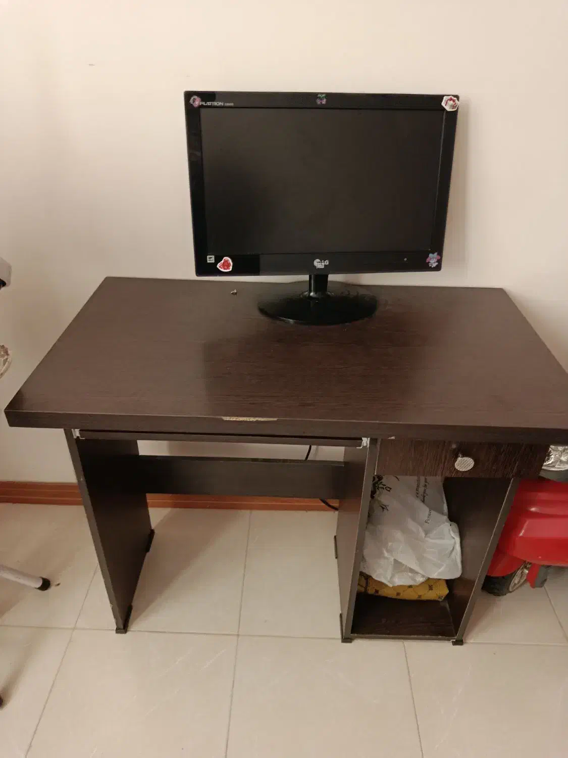 میز کامپیوتر|میز تحریر و کامپیوتر|خمینی‌شهر, |دیوار