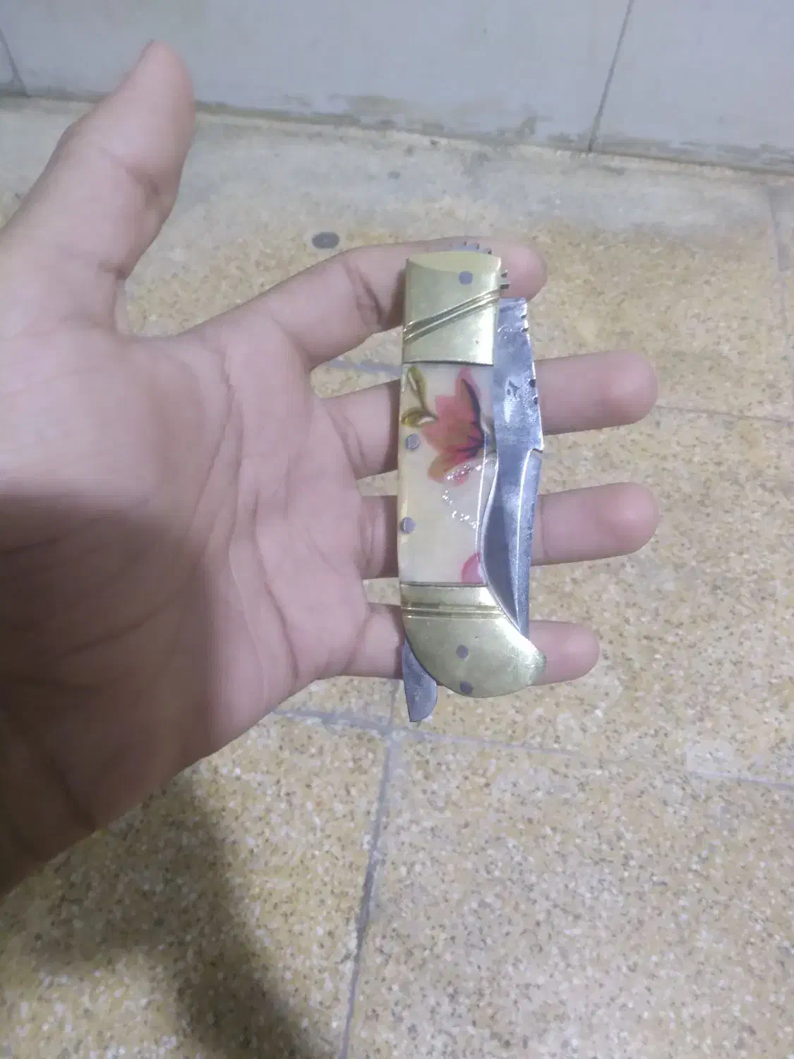 چاقو دنده ای|کلکسیون اشیاء عتیقه|بندر ماهشهر, |دیوار