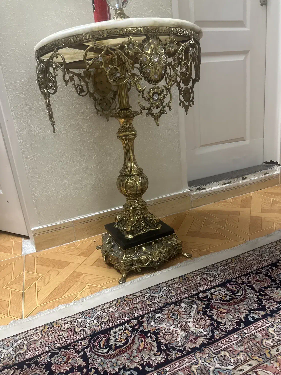 میز ومیوه خوری کنارسالنی ست هم برنجی برنزی|صنایع دستی و سایر لوازم تزئینی|تهران, زمزم|دیوار