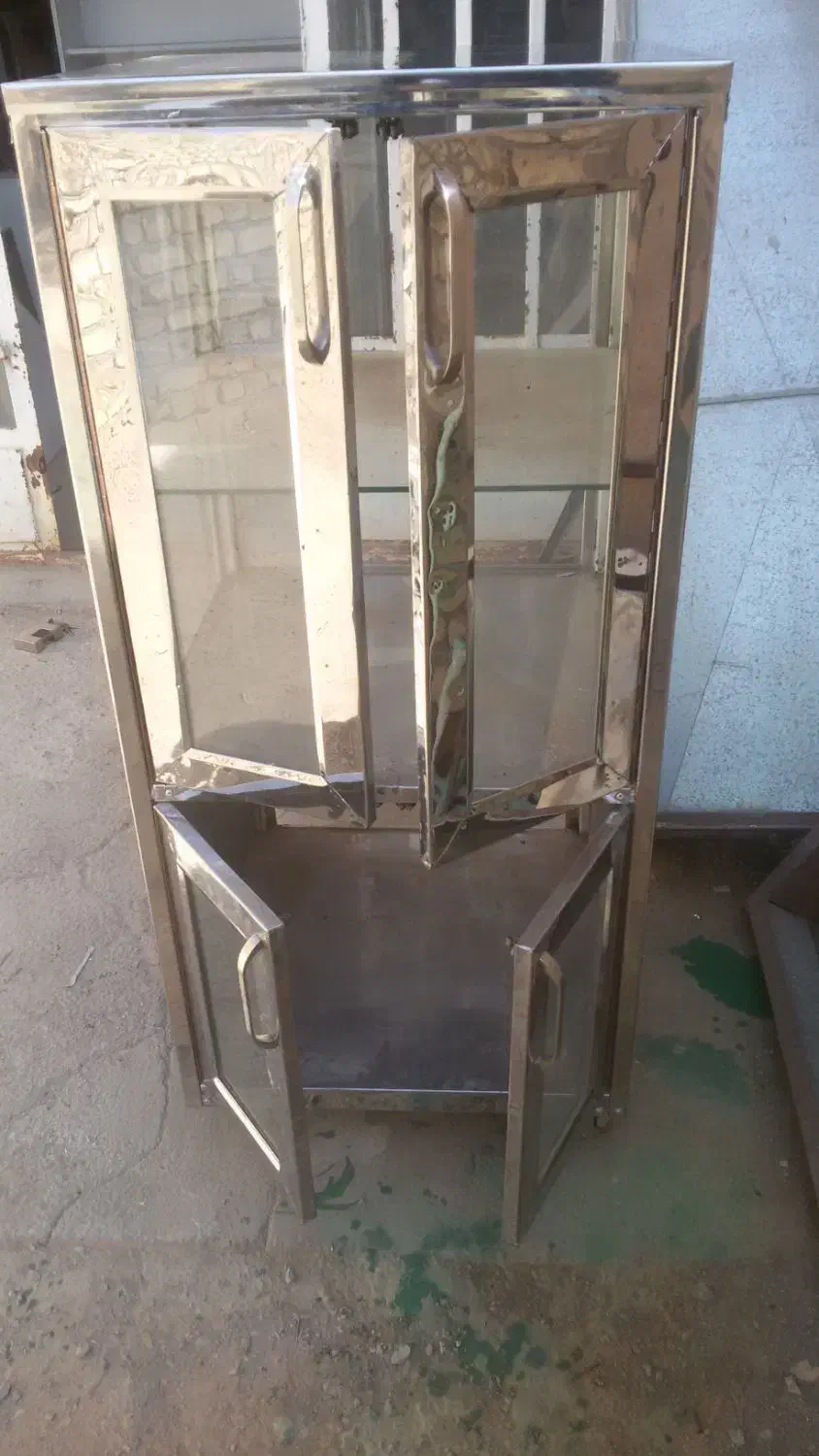 ویترین کیک باقلوا|کافیشاپ و رستوران|حبیب آباد, |دیوار