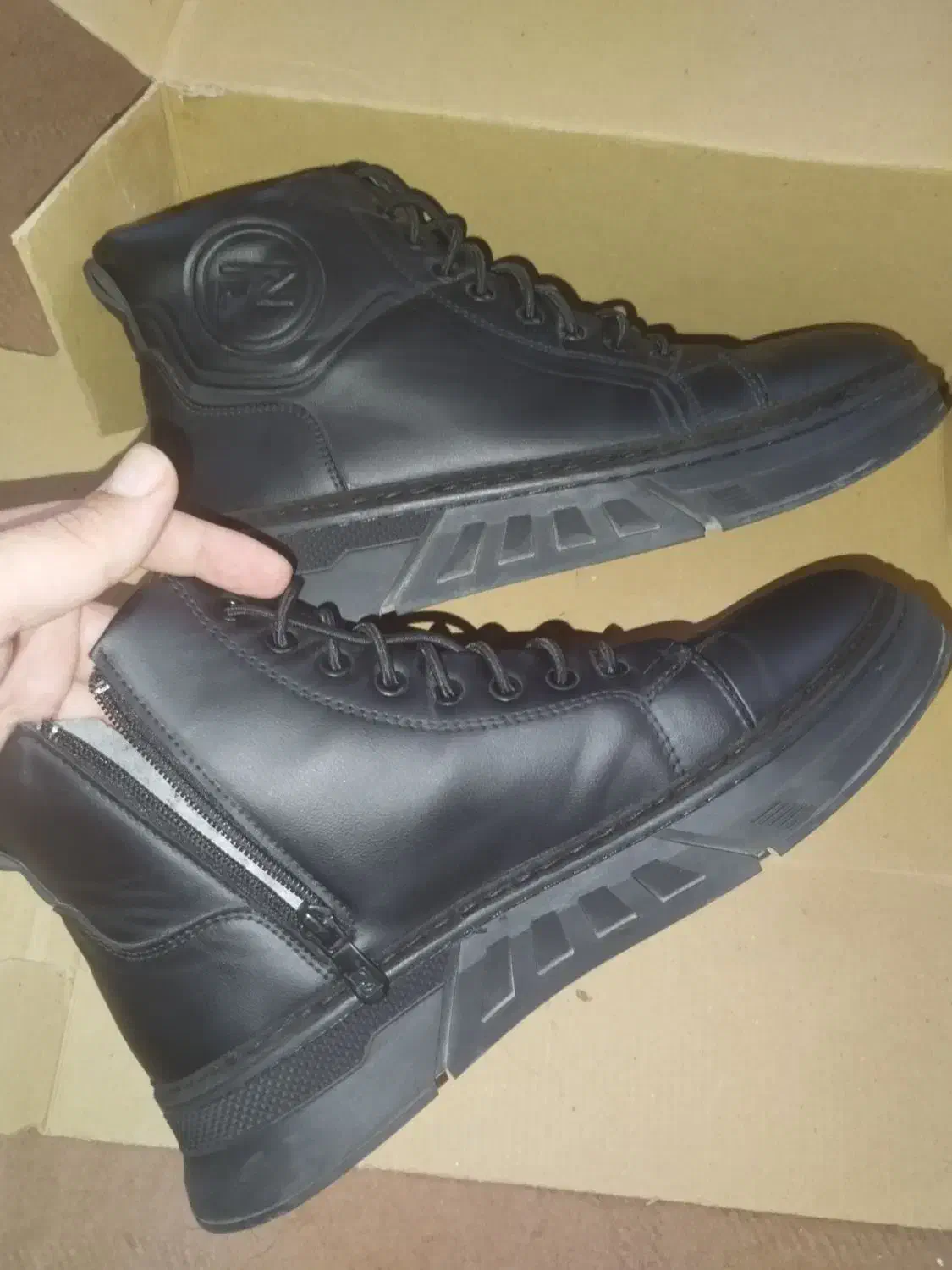 نیم بوت چرم پا نخورده حراج|کیف، کفش، کمربند|مسجد سلیمان, |دیوار