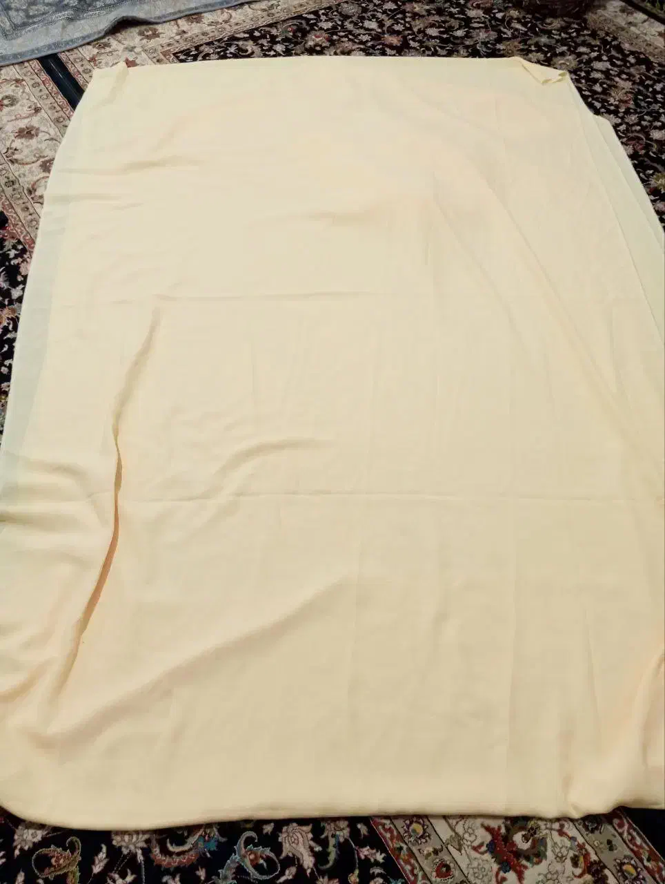 ۹متر جنس برای پرده رومبلی یاهرچیزی|پرده، رانر، رومیزی|جوانرود, |دیوار