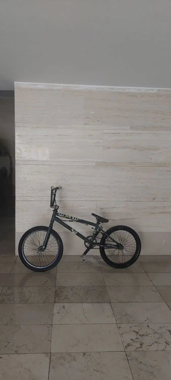 bmxدوچرخه حرکات نمایشی|دوچرخه، اسکیت، اسکوتر|شیراز, ابیوردی|دیوار