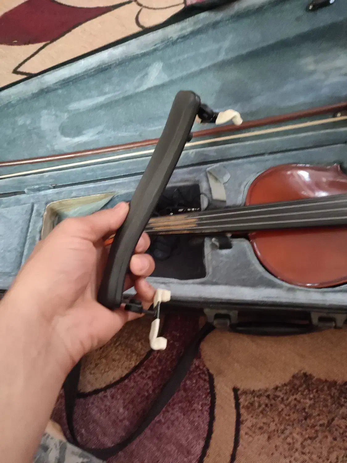 ویالون خوش صدا|ویولن|خرمشهر, |دیوار