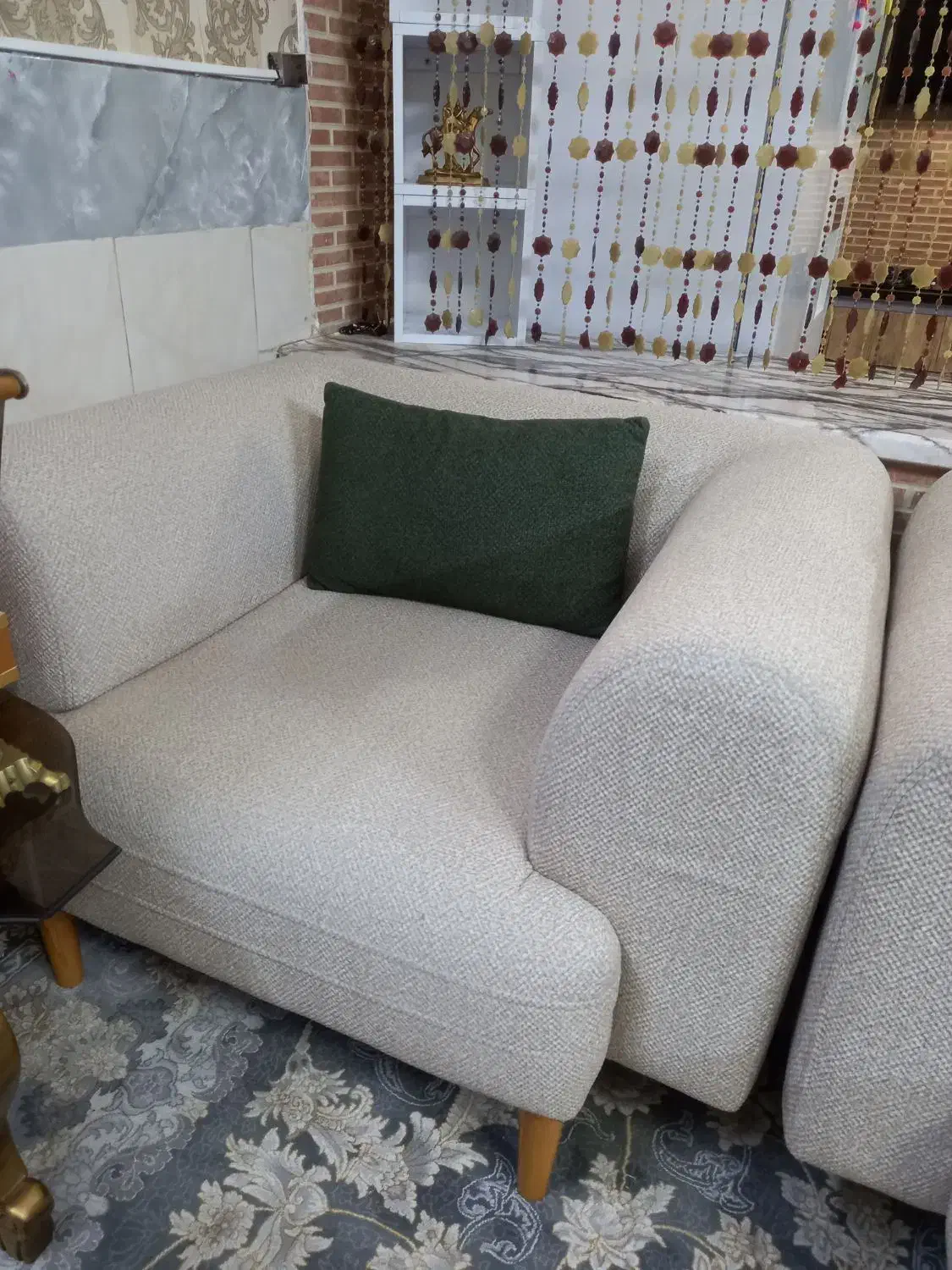 مبل ۹ نفره مینیمال در حد نو همراه پرده ست|مبلمان خانگی و میز عسلی|قنوات, |دیوار