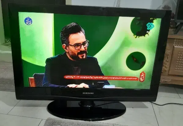 تلویزیون ۳۲ اینچ|تلویزیون و پروژکتور|لنگرود, |دیوار