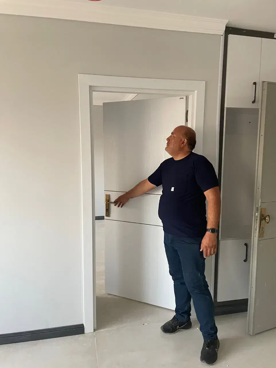 نصاب درب پلیوود چوبی ضد سرقت و....|خدمات پیشه و مهارت|مشهد, آزادشهر|دیوار