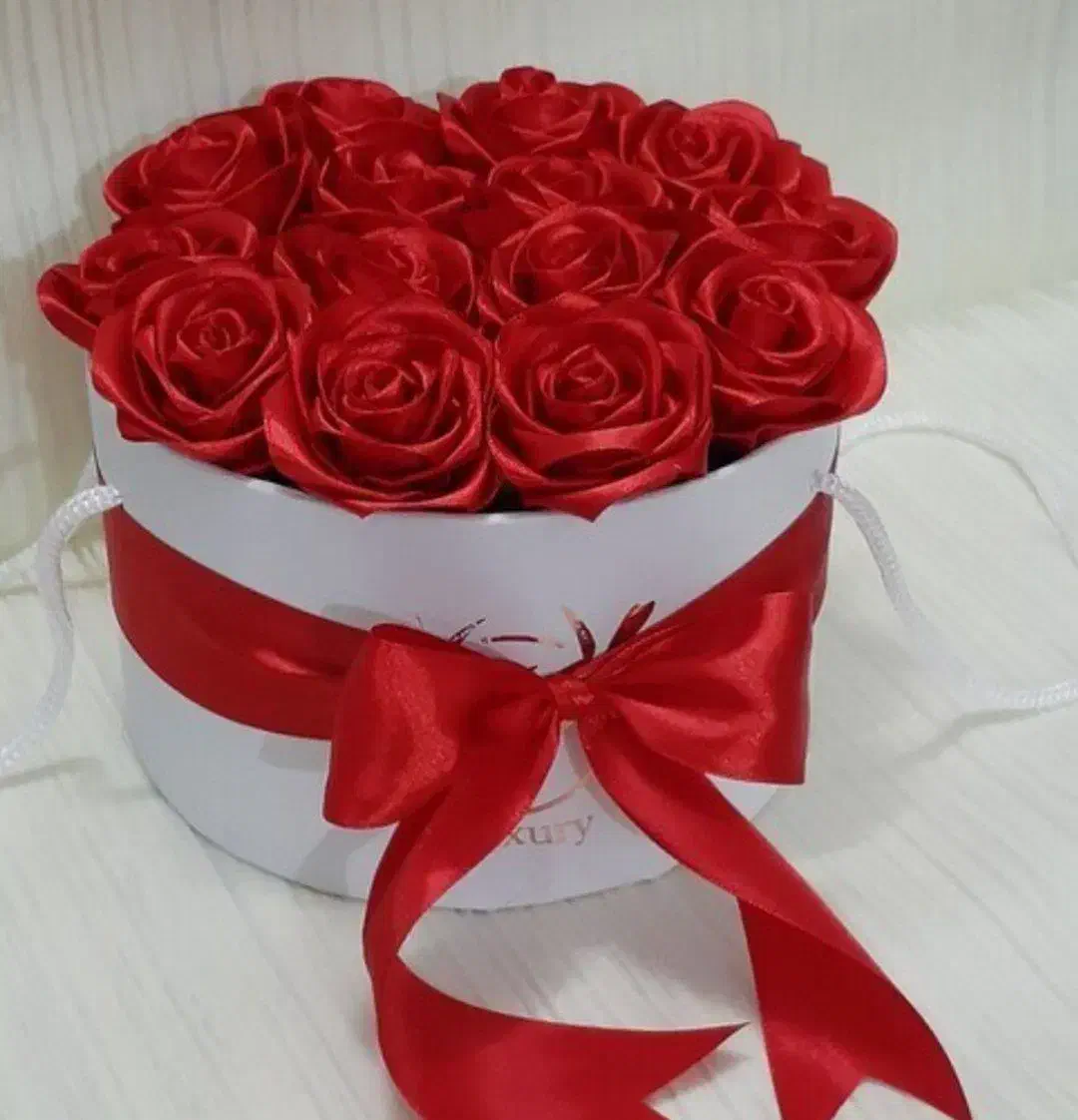 گل رز ربانی|گل مصنوعی|رباط‌کریم, رباط‌کریم|دیوار