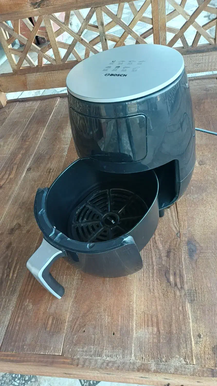 هواپز بوش|ظروف پخت‌وپز|رشت, نظری|دیوار