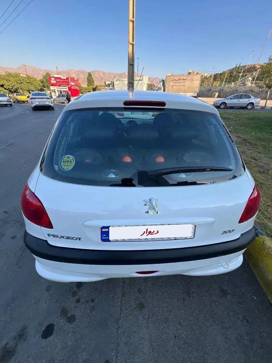 ۲۰۶ تیپ ۵ مدل ۹۸ کارکرد واقعی۱۵/۰۰۰|خودرو سواری و وانت|تهران, باغ فیض|دیوار