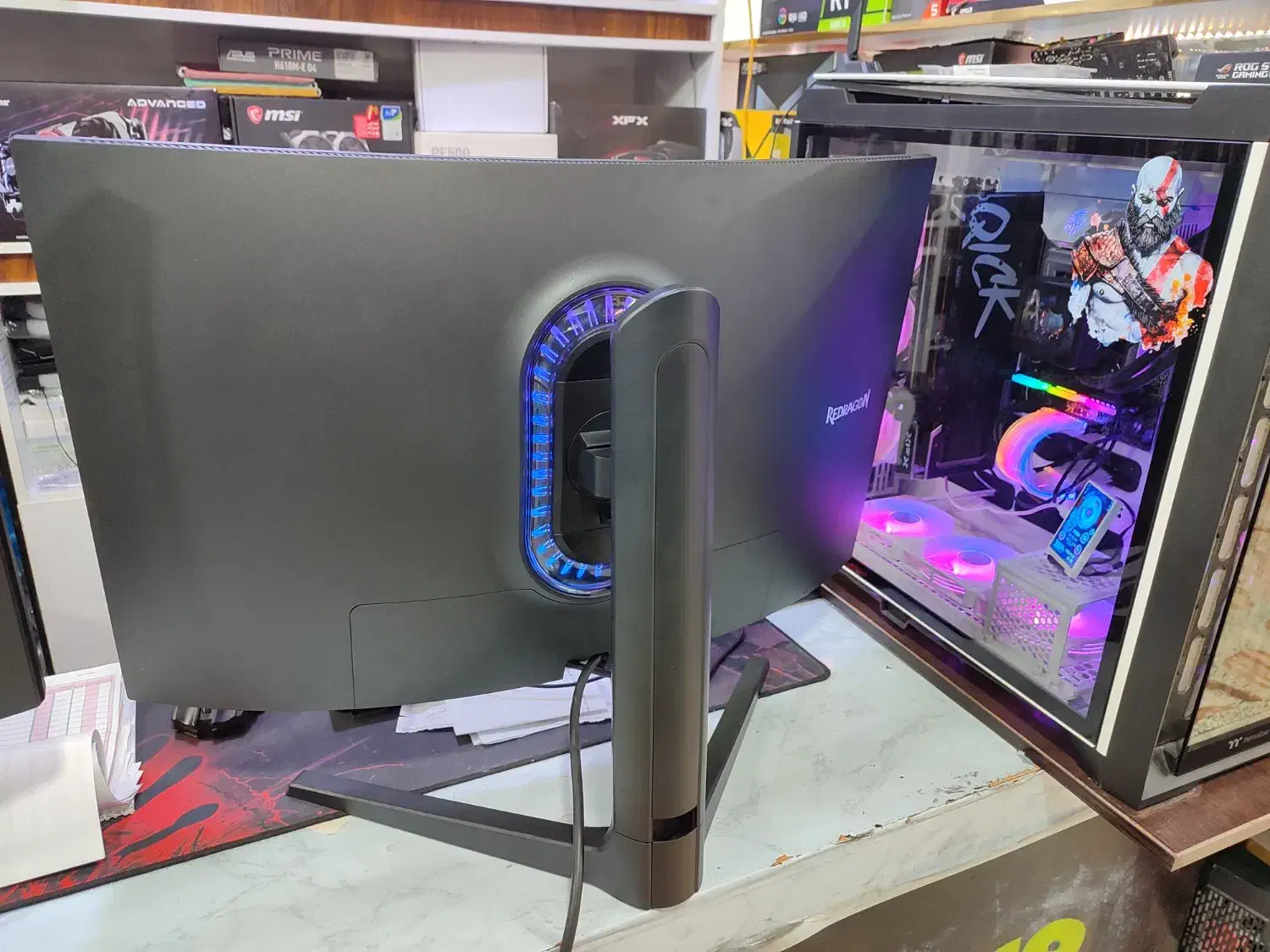 مانیتور گیمینگ خمیده Redragon GM32H2Q سایز 32 اینچ|قطعات و لوازم جانبی رایانه|قم, ارم|دیوار