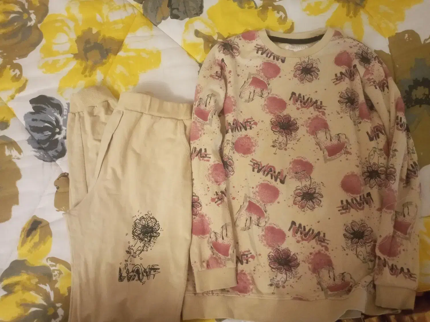 بلوزوشلواردخترانه|کفش و لباس بچه|میاندوآب, |دیوار