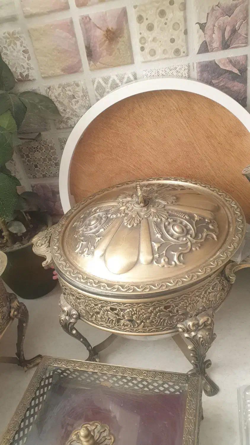 ظروف آنتیک اصل|ظروف سرو و پذیرایی|قم, دروازه چوبی|دیوار