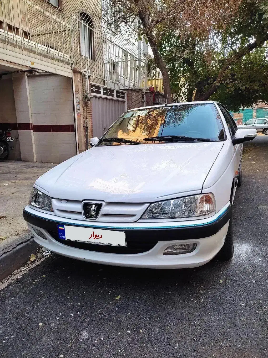 پژو پارس مدل ۹۸ سفید|خودرو سواری و وانت|تهران, هاشمآباد|دیوار