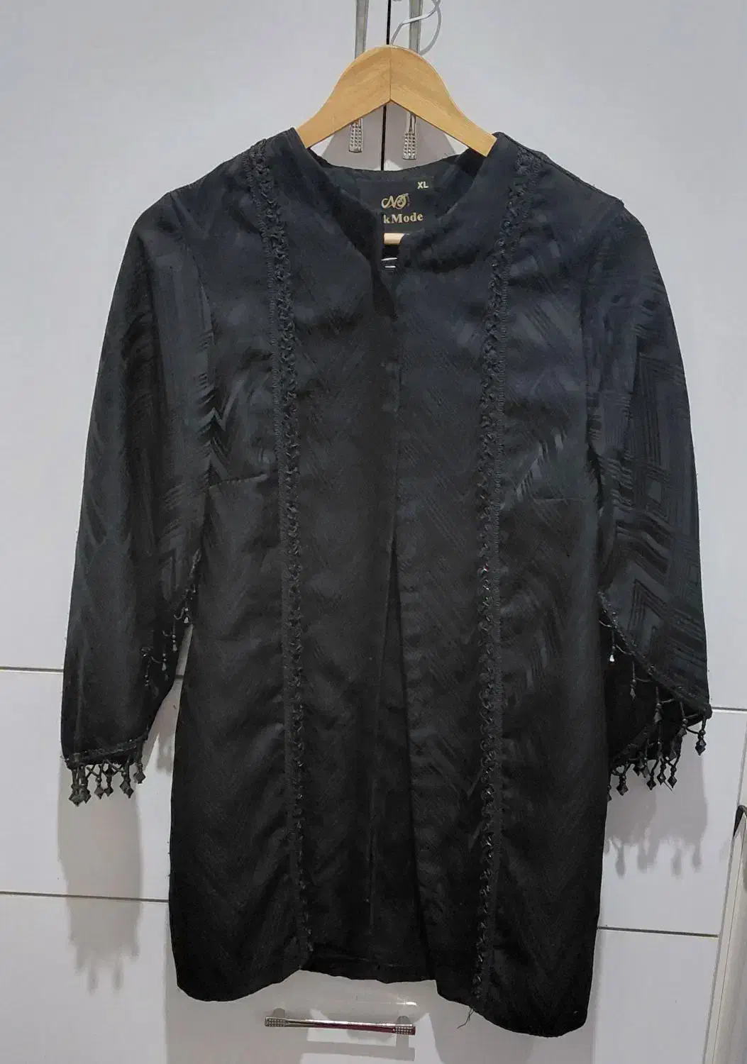 مانتو مجلسی|لباس|رباط‌کریم, الارد|دیوار