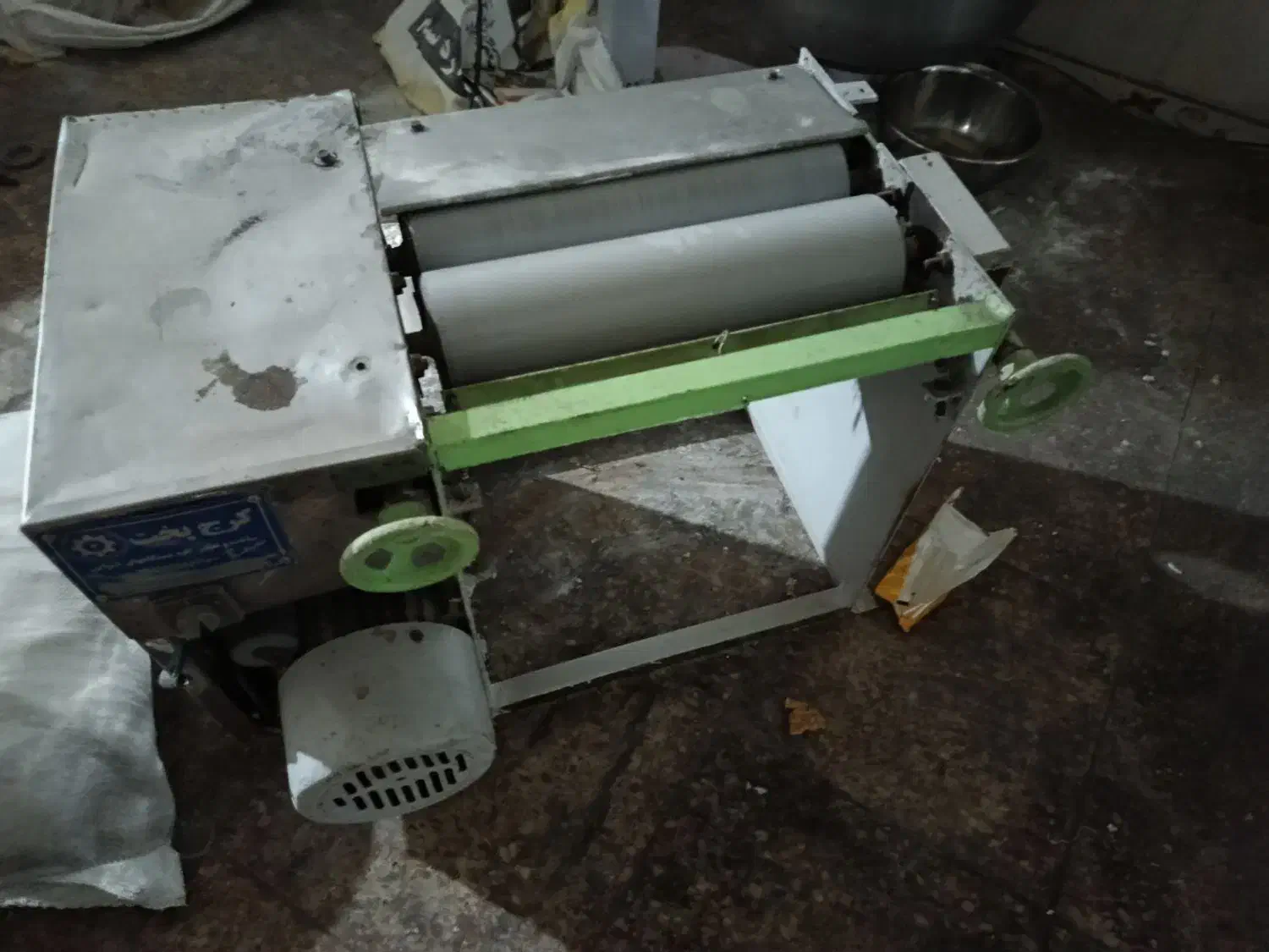 خمیر گیر و وردنه و تنور|کافیشاپ و رستوران|اردبیل, |دیوار