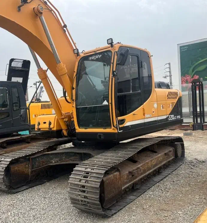 استخدام راننده بیل|استخدام حمل و نقل|صائین قلعه, |دیوار