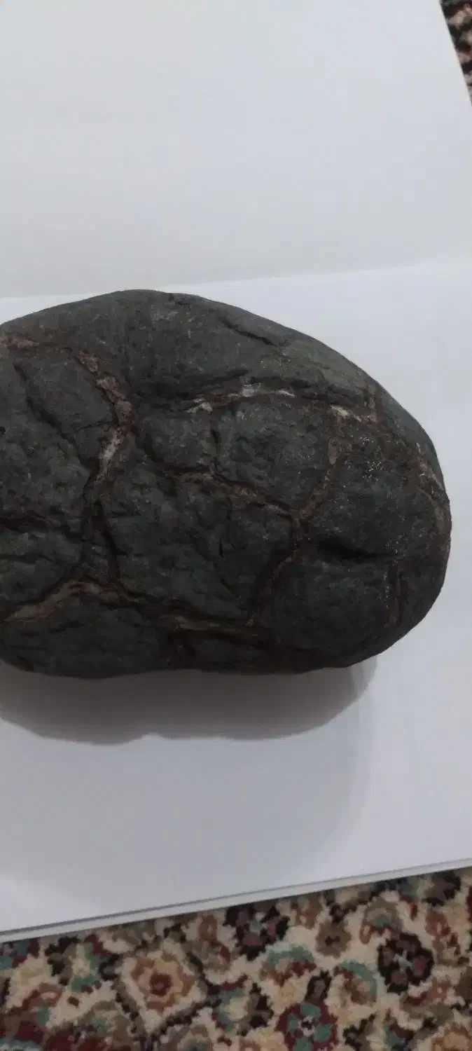 سنگ مشکوک به شهاب|کلکسیون اشیاء عتیقه|تربت‌حیدریه, حاجی یار‎|دیوار