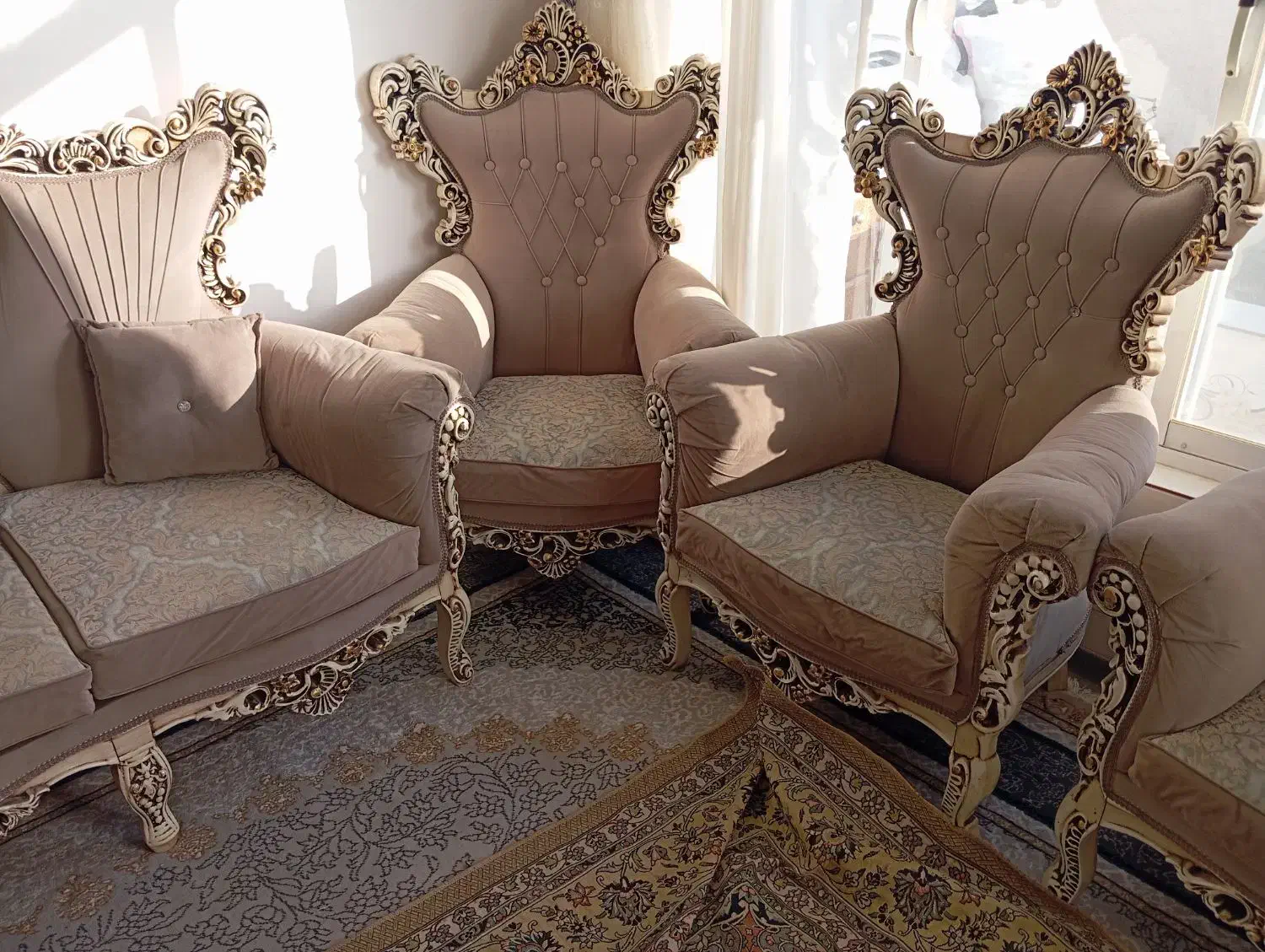 مبلمان ۸نفره|مبلمان خانگی و میز عسلی|فلاورجان, |دیوار