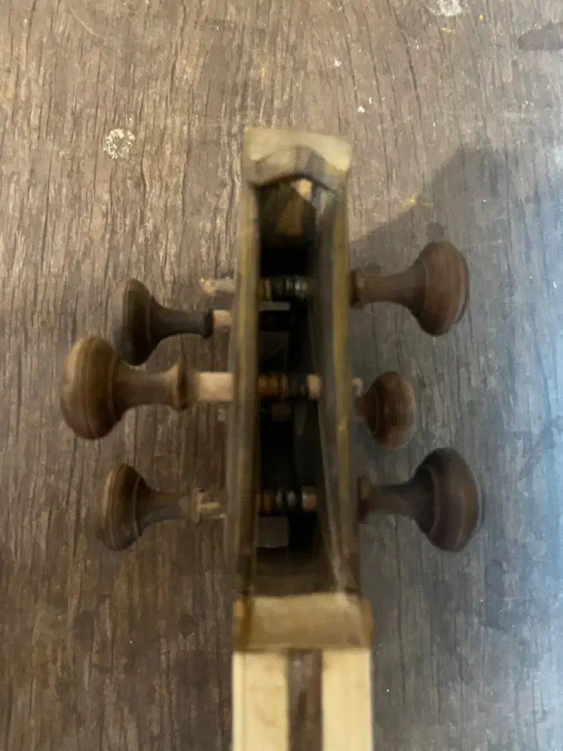 تار قدیمی|سازهای سنتی|تهران, پاسداران|دیوار