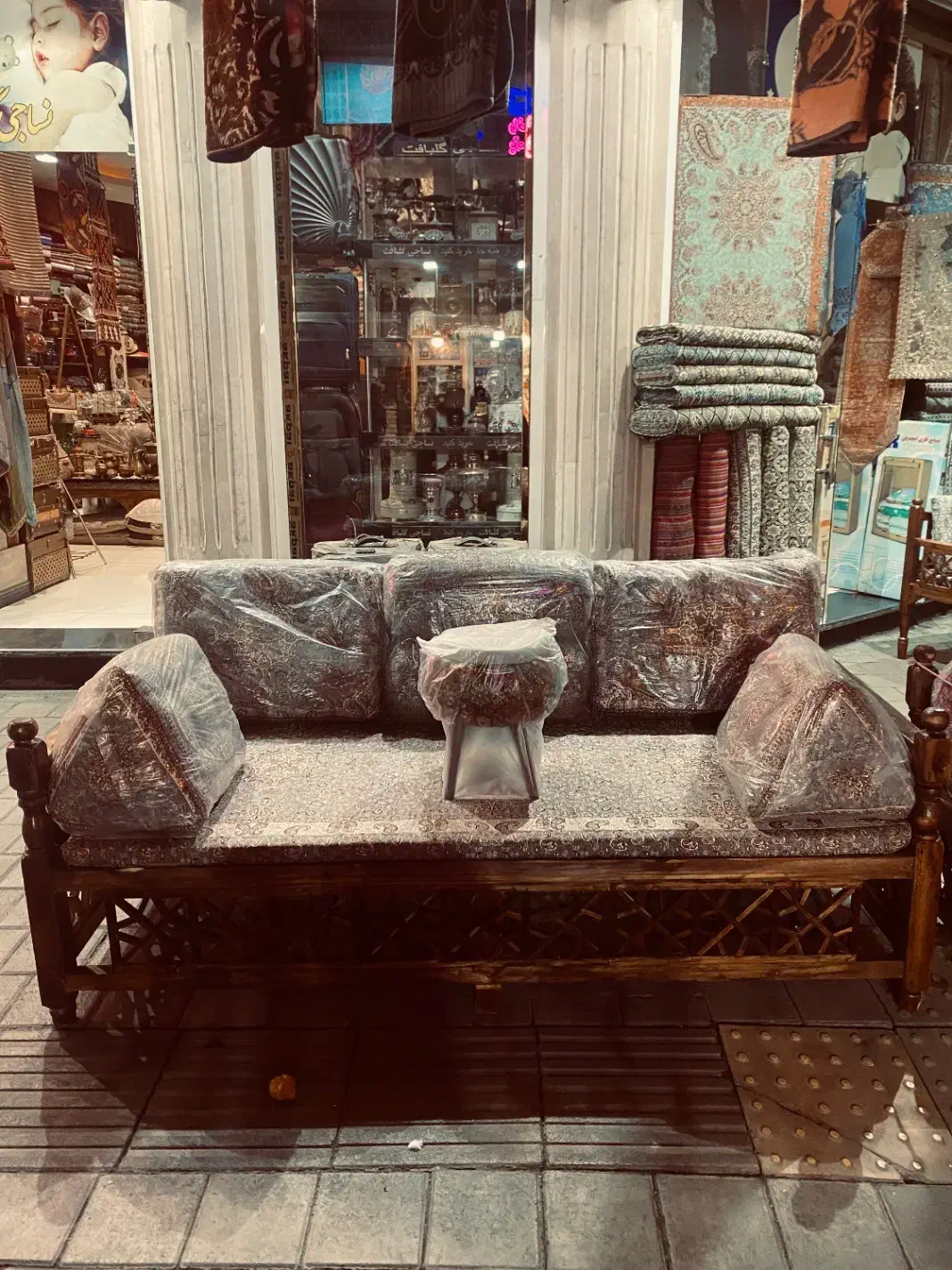 سرویس شاه نشین|پشتی|تهران, شهرک ولیعصر شمالی|دیوار