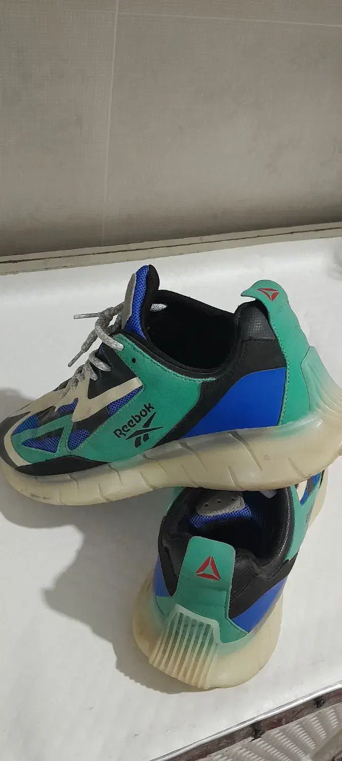 کفش ربوک|کیف، کفش، کمربند|ارومیه, |دیوار