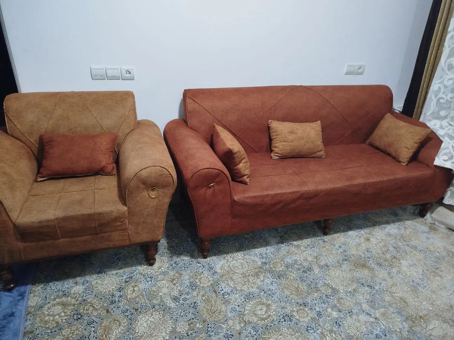 فروش مبل ۹نفره به دلیل تغییردکوراسیون|مبلمان خانگی و میز عسلی|یاسوج, |دیوار