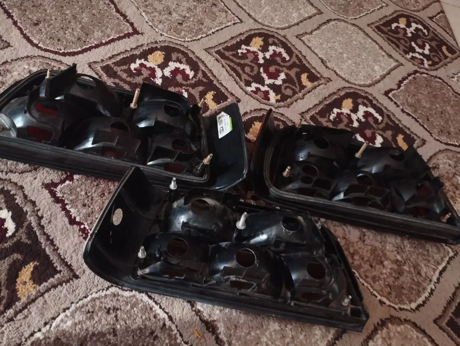 چراغ عقب پارس و بورژون|قطعات یدکی و لوازم جانبی|اردبیل, |دیوار