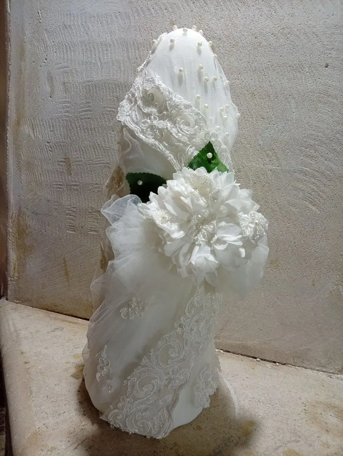 قند بله برون|خوردنی و آشامیدنی|شیراز, چنچنه|دیوار