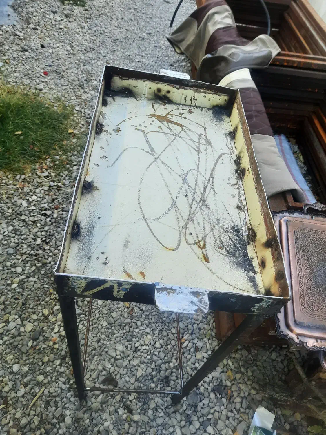 منقل کبابی پایه دار|اجاق گاز و لوازم برقی پختوپز|ایلام, |دیوار