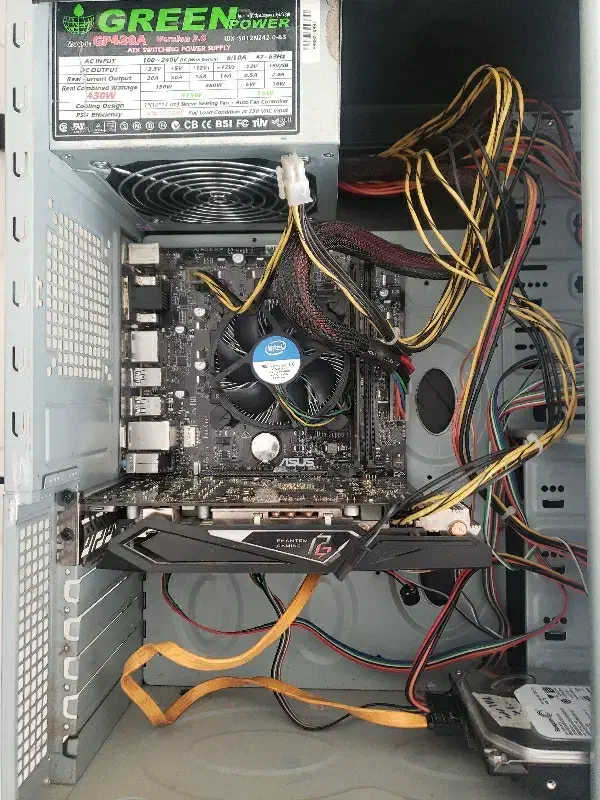 کیس گیمینگ قوی|رایانه رومیزی|شیراز, پودنک|دیوار