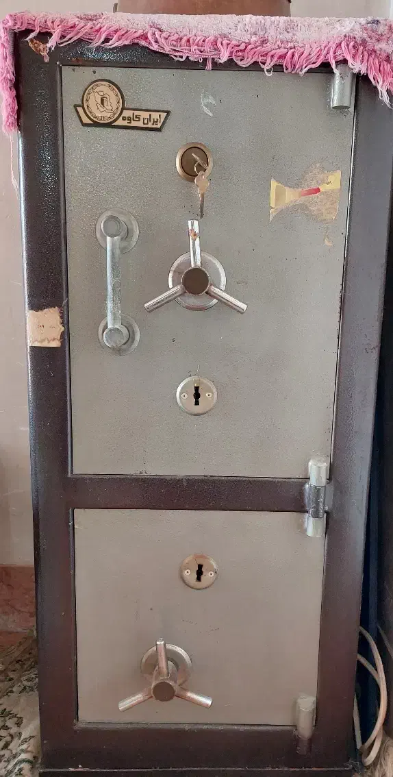 گاو صندوق|ابزارآلات|گرگان, |دیوار