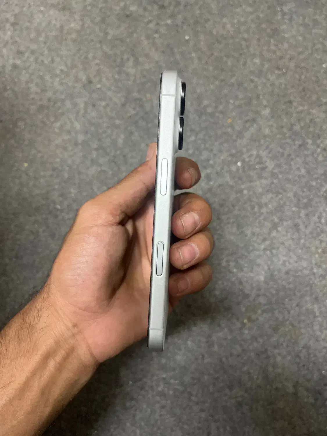 ایفن ۱۶ نرمال|موبایل|شیراز, ملاصدرا|دیوار