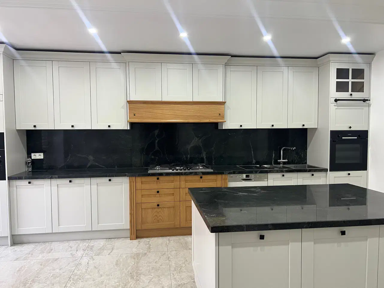 ۶۰۰ متر ویلایی شهرک غرب ایران زمین فول نوسازی