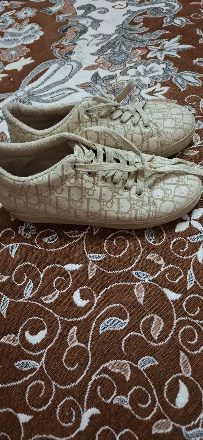 کتونی زنانه اصل|کیف، کفش، کمربند|قم, تولید دارو و یخچال|دیوار