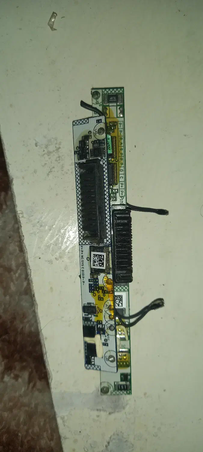 باطری لپ تاپ و شارژر لپ تاپ و ال سی دی و برد باطری|قطعات و لوازم جانبی رایانه|نجف‌آباد, ویلاشهر|دیوار