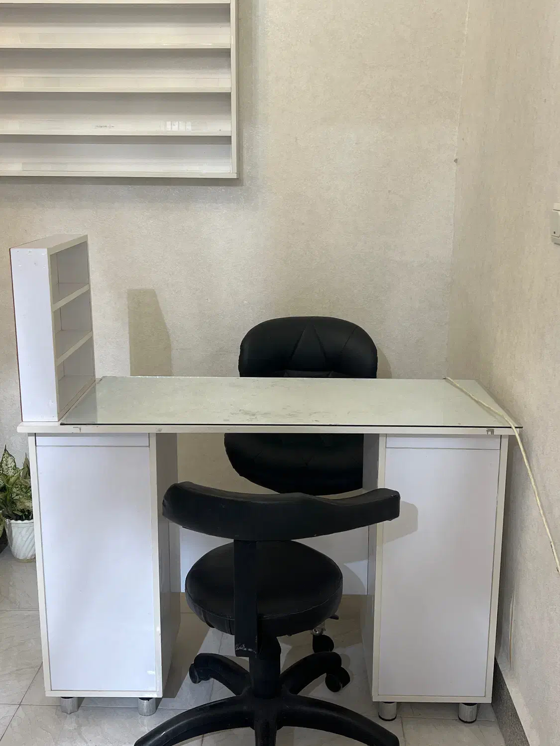 اجاره میز ناخن|آرایشگاه و سالنهای زیبایی|چالوس, |دیوار