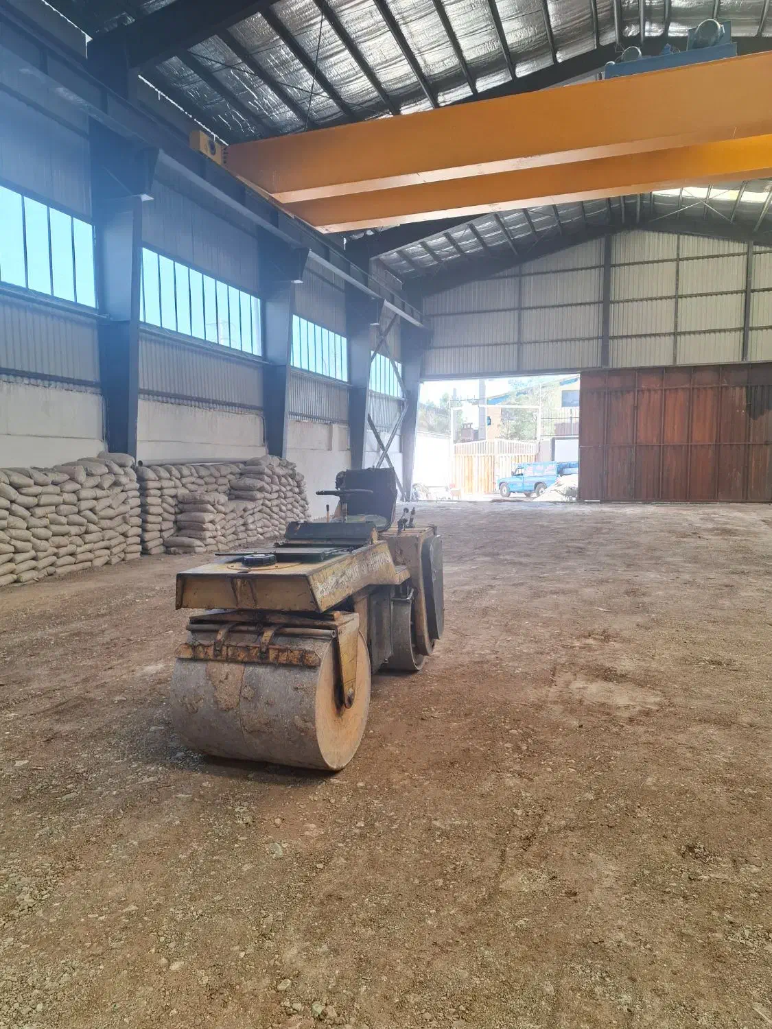 کرایه غلطک ۲۰تنی ۱۰تن کوبیدن زیرسازی کف مخلوط خاک|خدمات پیشه و مهارت|وحیدیه, |دیوار