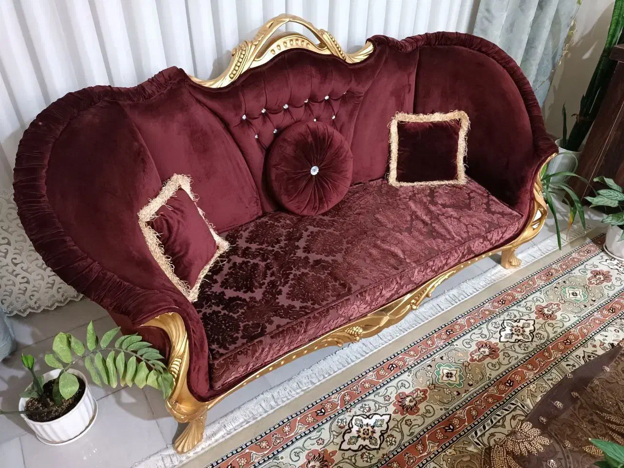 مبل سلطنتی راحتی|مبلمان خانگی و میز عسلی|تربت جام, فاز ۳ فرهنگیان|دیوار