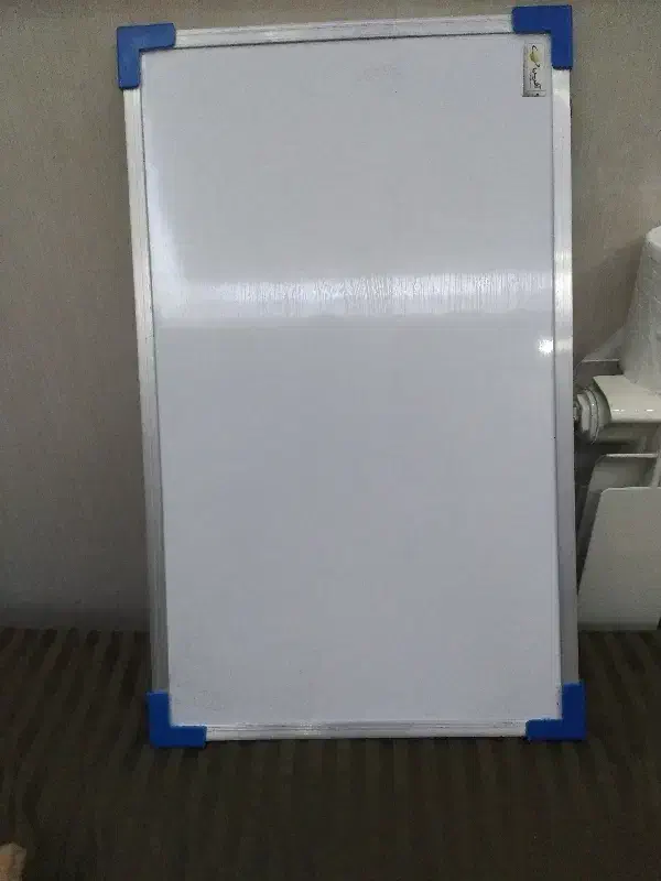 وایت برد|لوازم التحریر|رشت, بلوار گیلان|دیوار