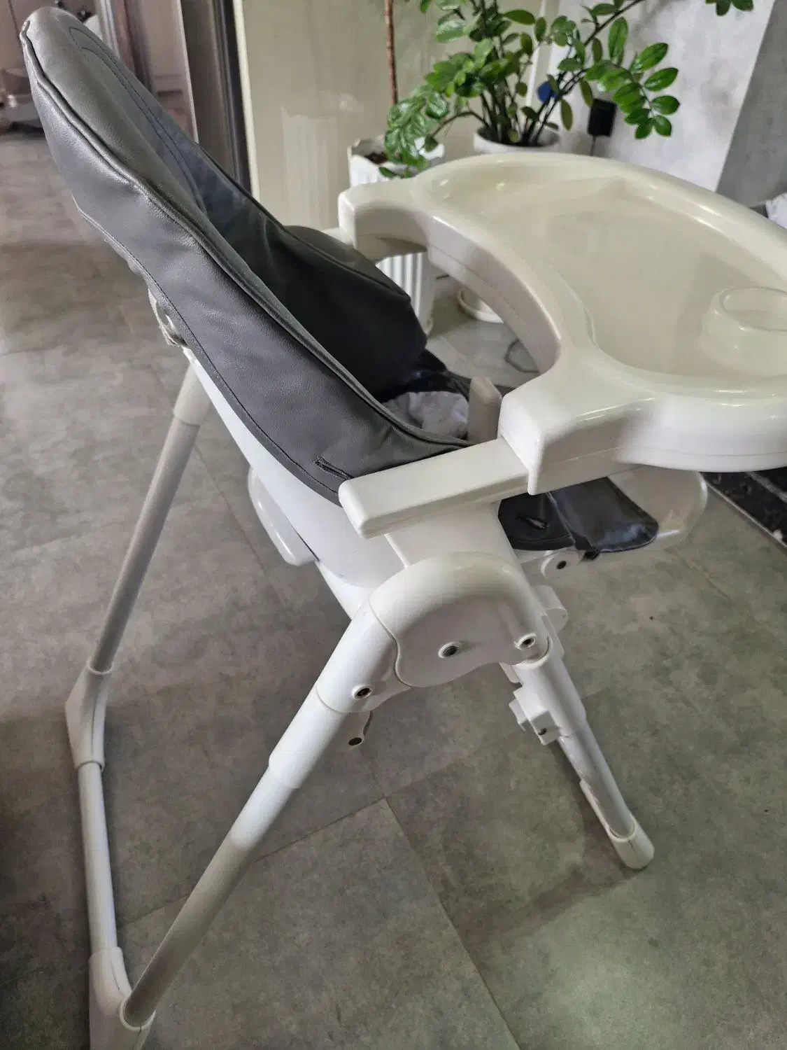 صندلی غذا کودک|تخت و صندلی بچه|رشت, بلوار گیلان|دیوار