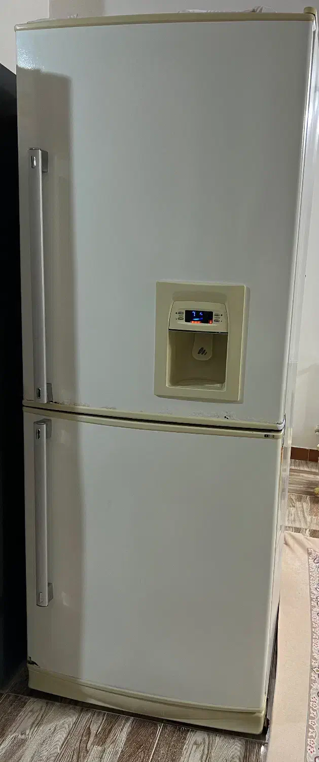 بخچال فریزر کاملا سالم|یخچال و فریزر|لنگرود, |دیوار