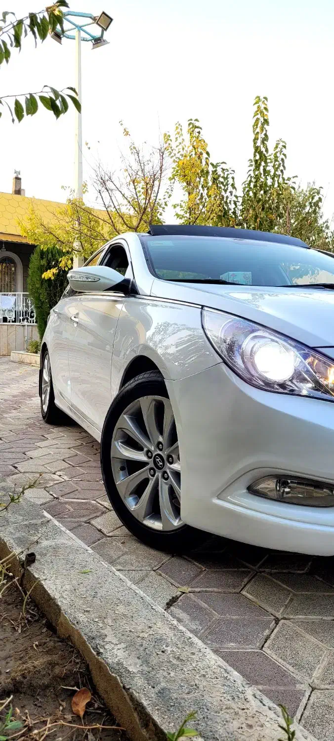 سوناتا YF فول مدل ۲۰۱۳ بسیار تمیز بدون رنگ|خودرو سواری و وانت|مشهد, مقدم|دیوار