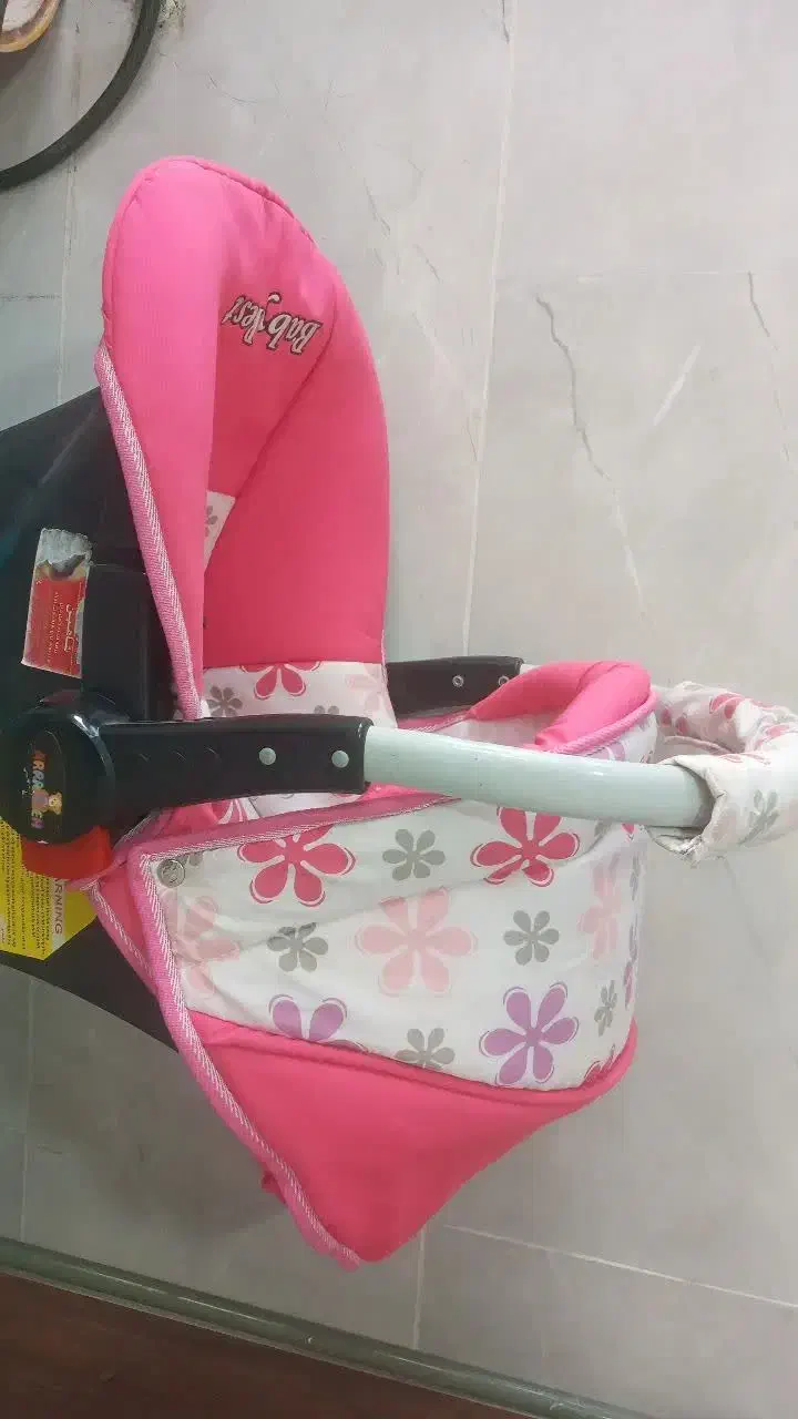 کریر|کالسکه و لوازم جانبی|بروجرد, |دیوار